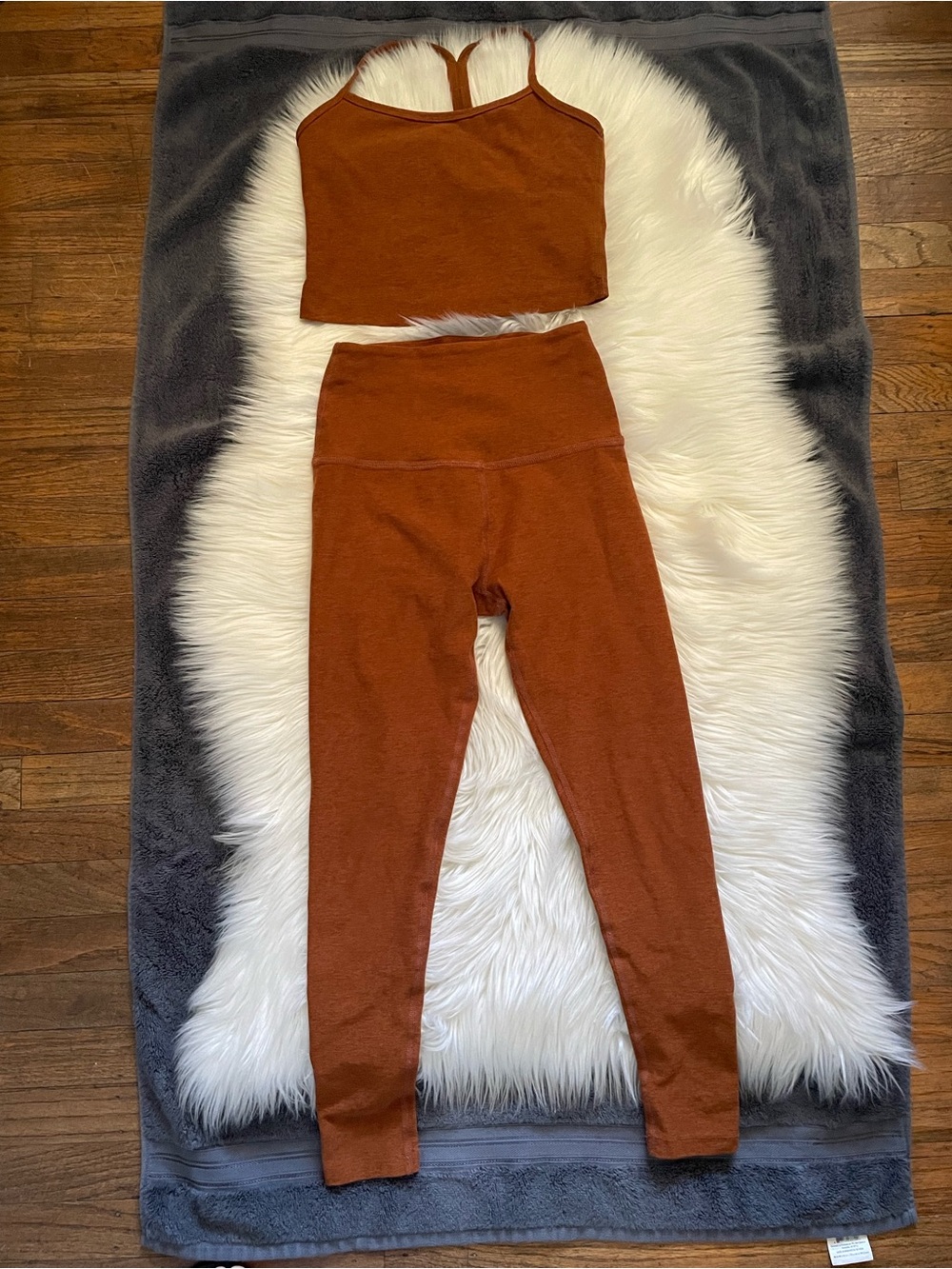 Beyond Yoga Rust Brown High-Waist Leggings & Crop Tank Set - Picture 2 of 13
